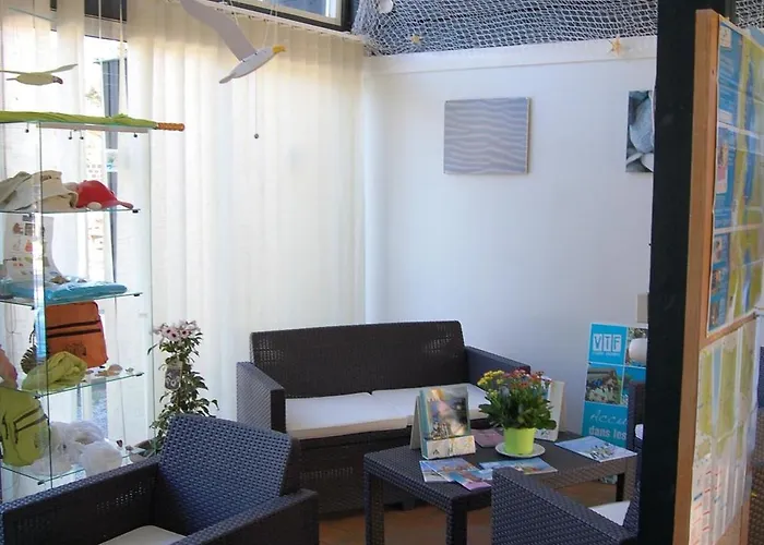 Vtf Les Oyats Sylvadoures 2* Maubuisson