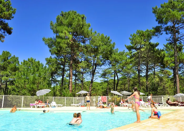 Vtf Les Oyats Sylvadoures 2*