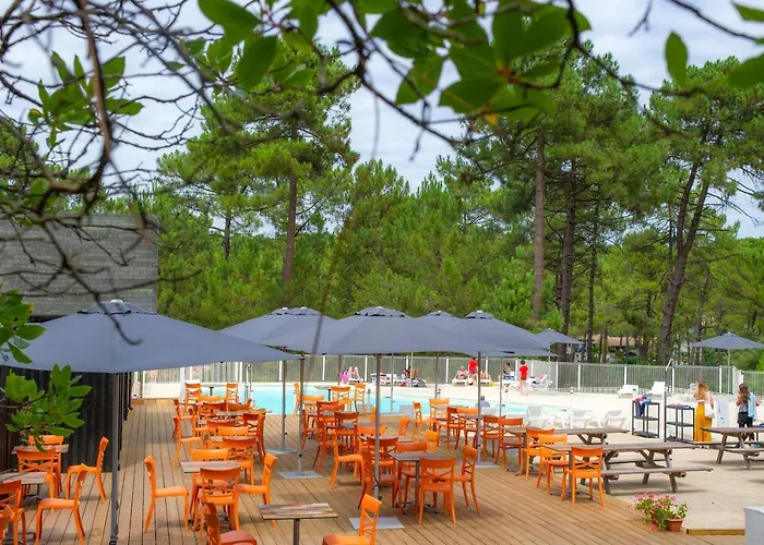 Vakantiepark Vtf Les Oyats Sylvadoures Maubuisson